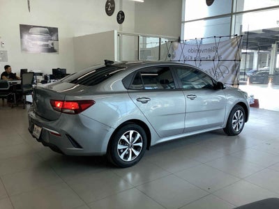 2023 Kia KIA RIO SEDAN 4p LX L4/1.6 Man