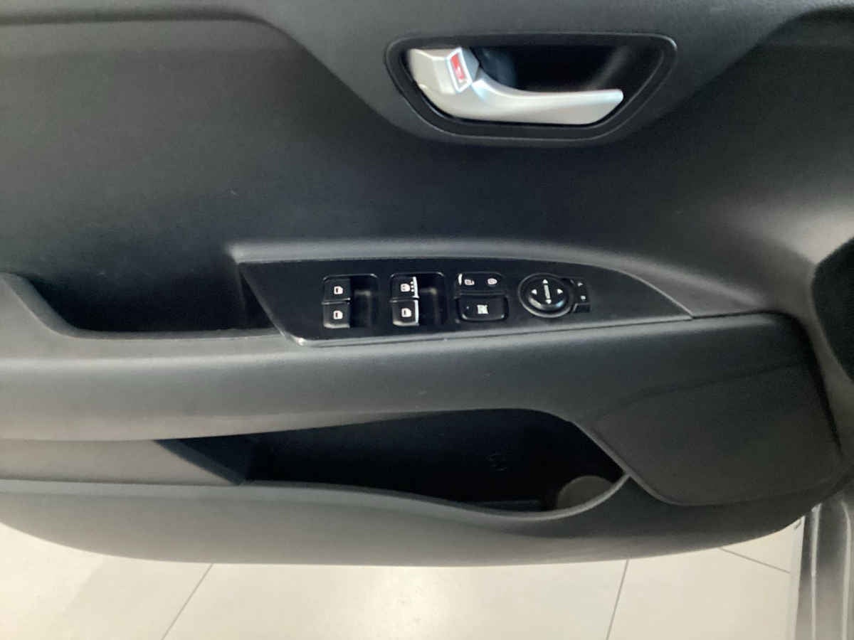 2023 Kia KIA RIO SEDAN 4p LX L4/1.6 Man
