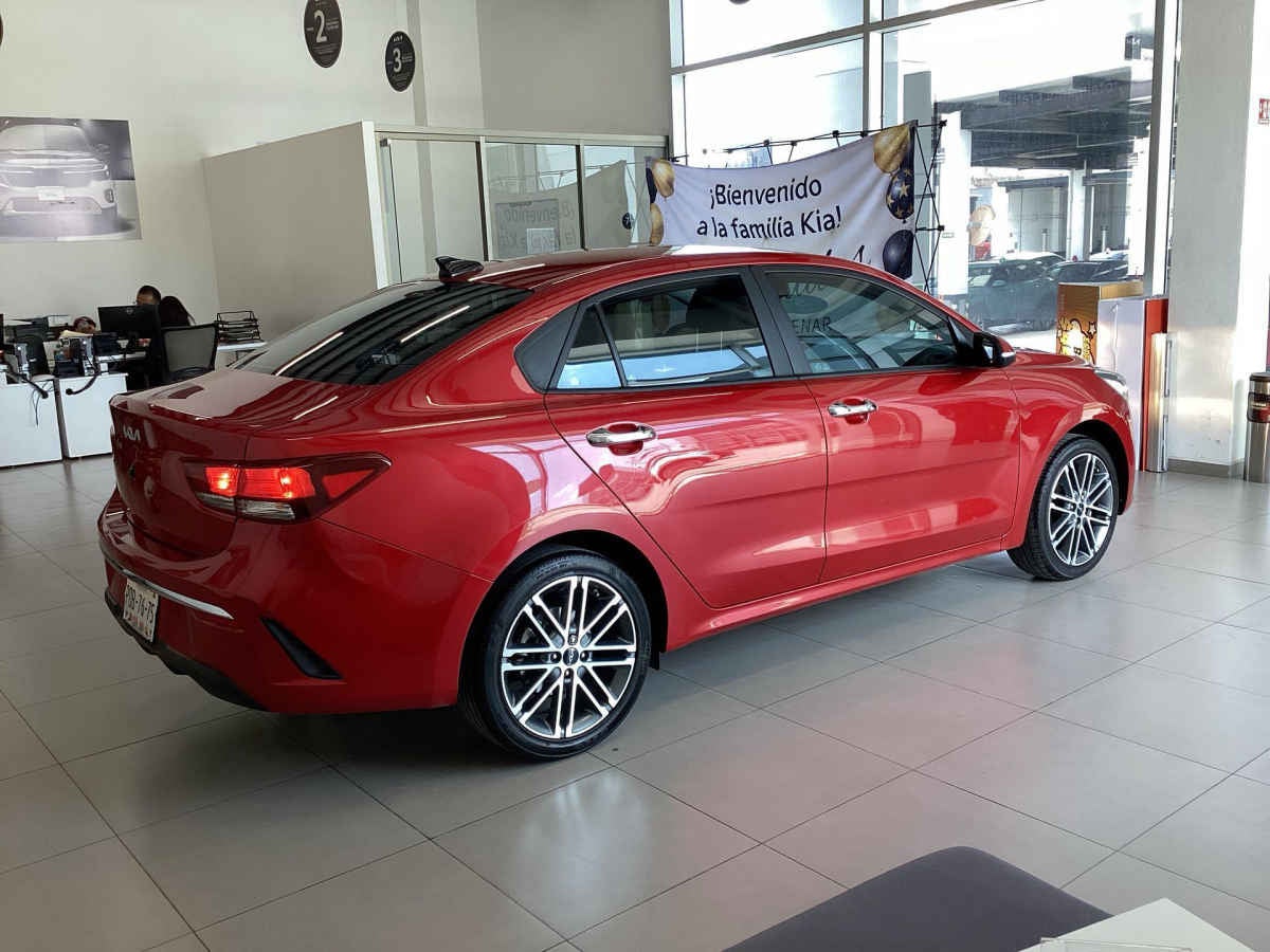 2022 Kia KIA RIO SEDAN 4p EX L4/1.6 Aut