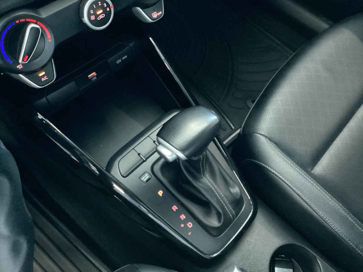 2022 Kia KIA RIO SEDAN 4p EX L4/1.6 Aut