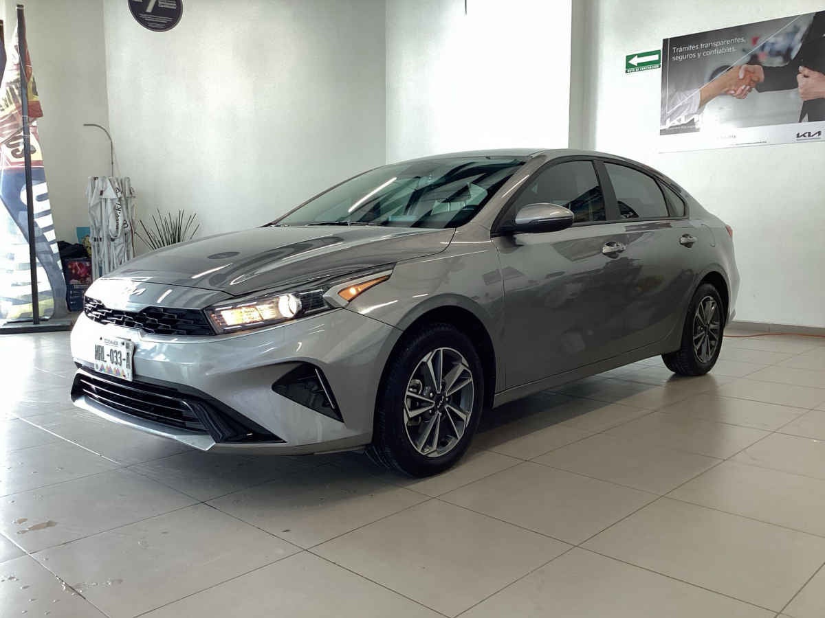 2024 Kia FORTE SEDAN 4p LX L4/2.0 Man