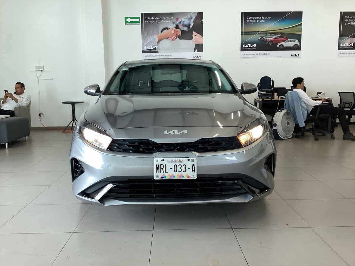 2024 Kia FORTE SEDAN 4p LX L4/2.0 Man