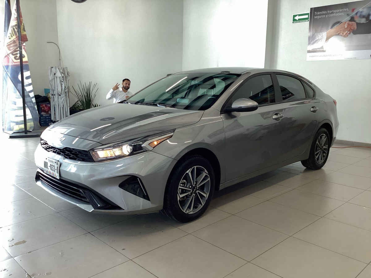 2024 Kia FORTE SEDAN 4p LX L4/2.0 Man