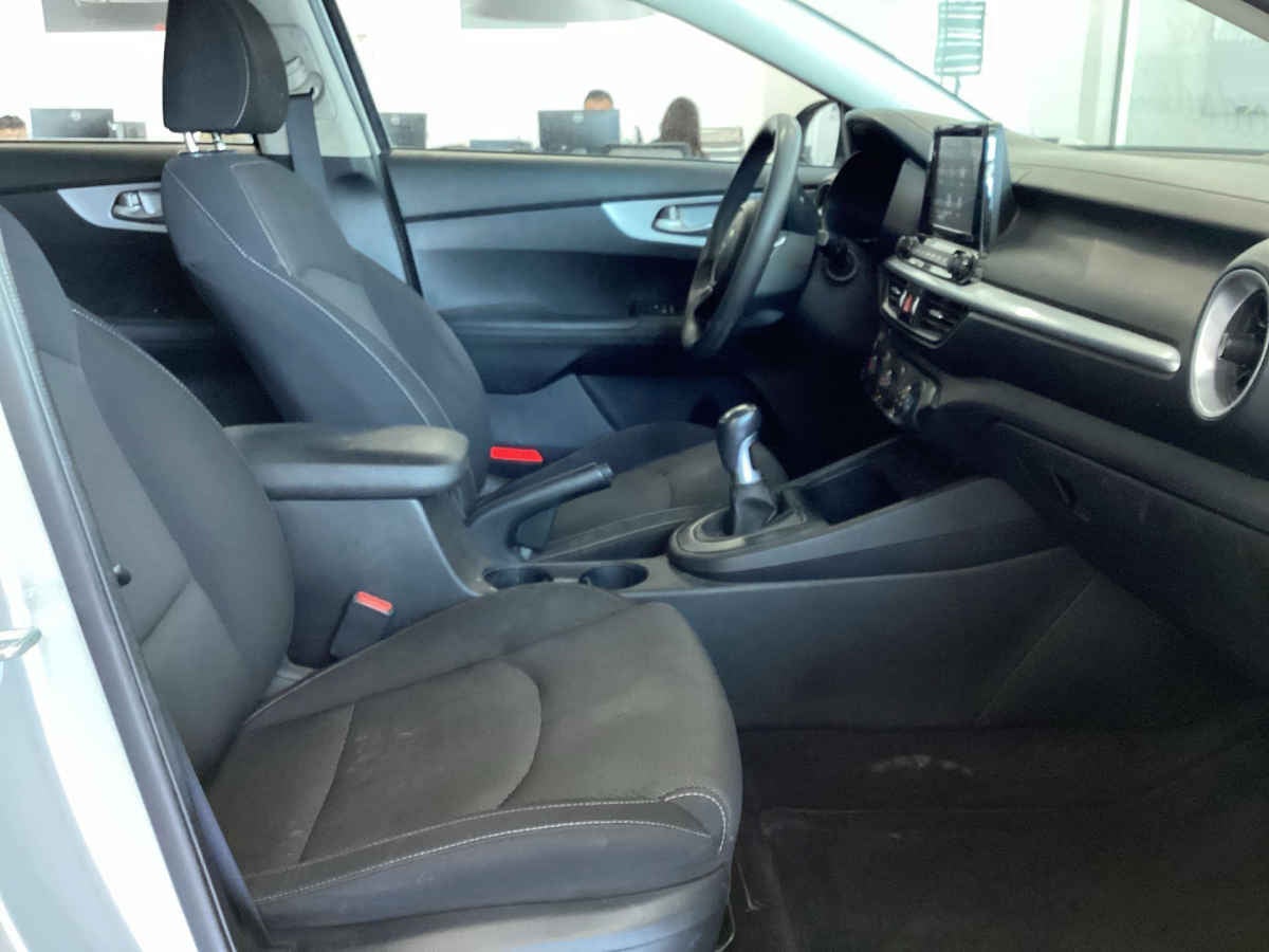 2023 Kia FORTE SEDAN 4p LX L4/2.0 Man