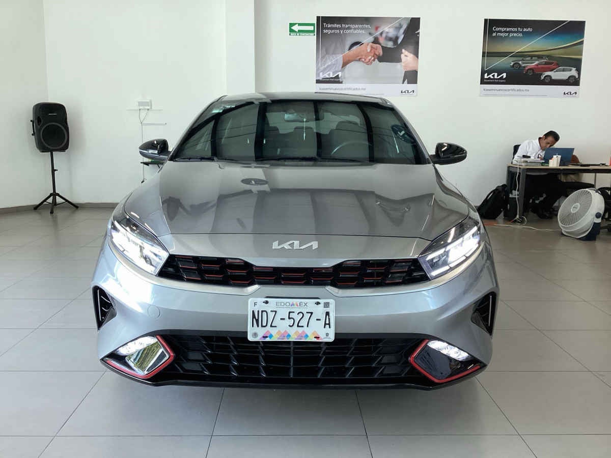 2024 Kia FORTE SEDAN 4p GT Line L4/2.0 Auto