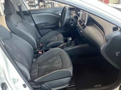 2027 Kia K3 4p LX L4/1.6 Aut