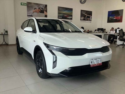 2027 Kia K3 4p LX L4/1.6 Aut