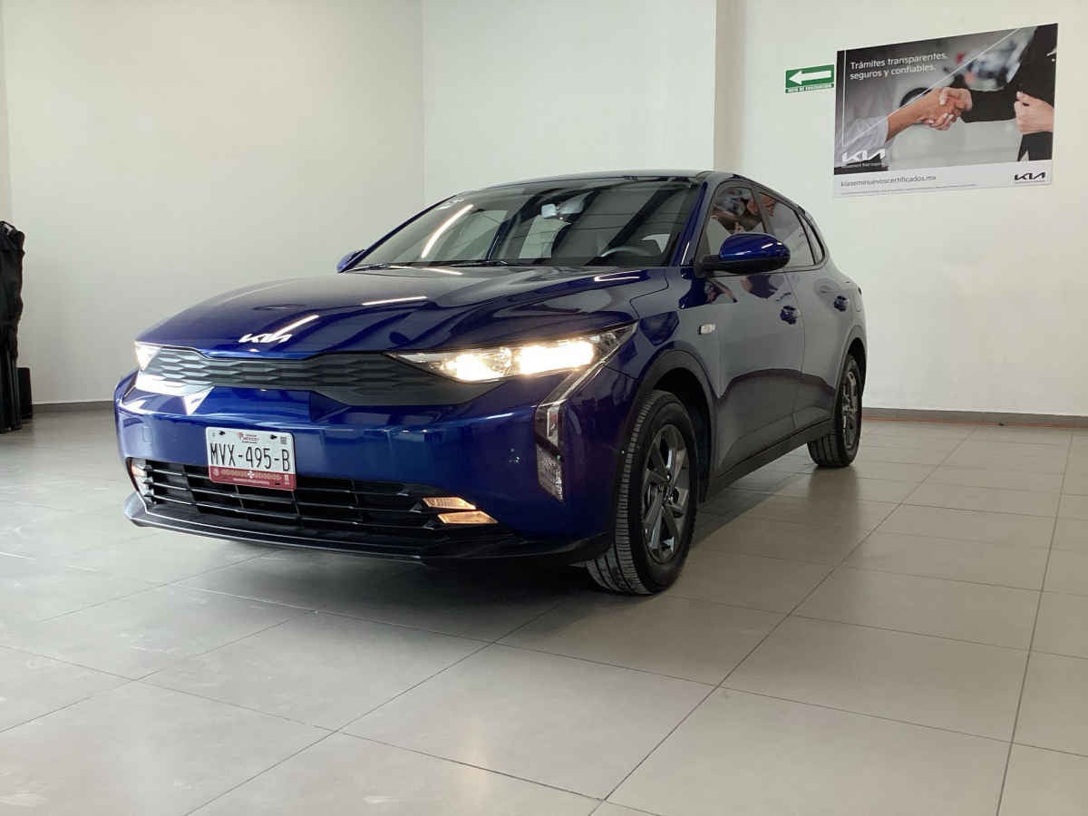 2025 Kia K3 5p LX L4/1.6 Man