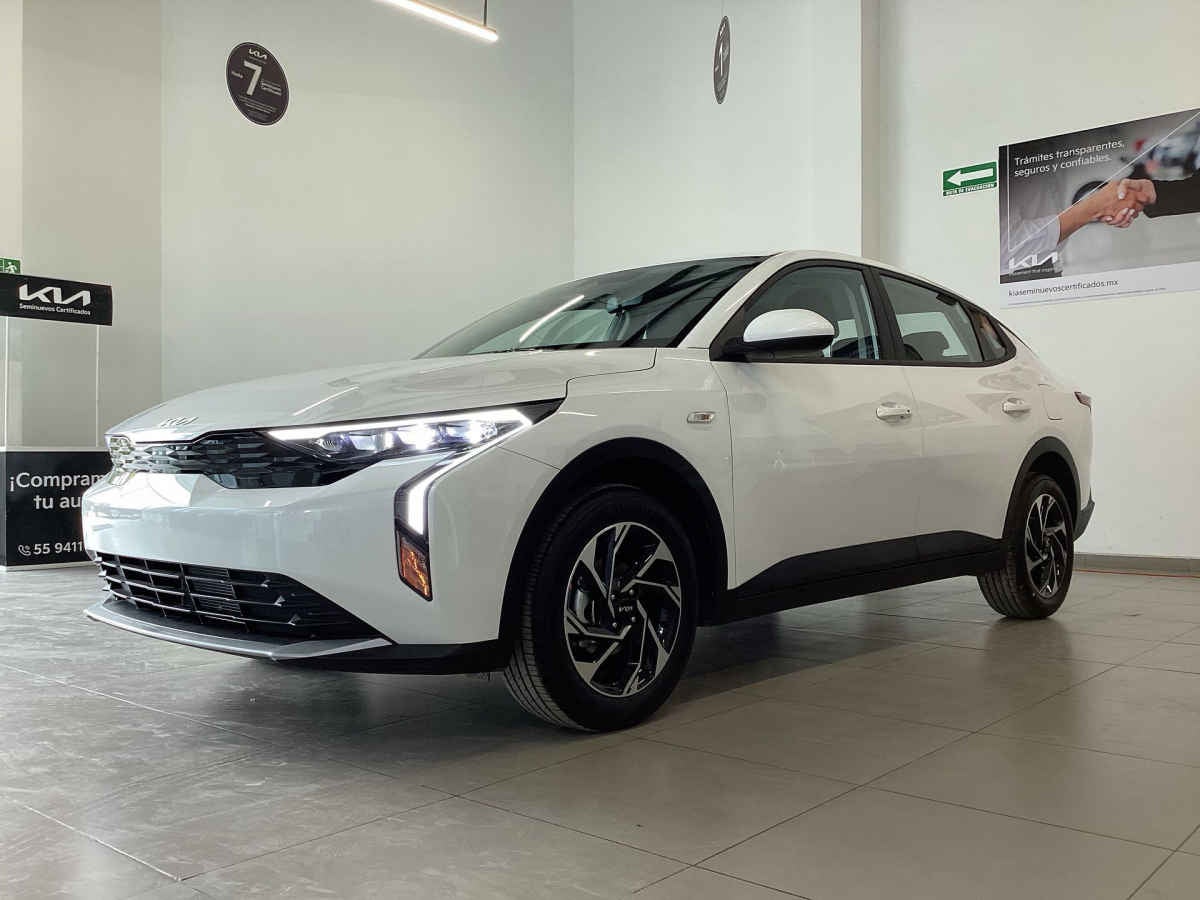 2027 Kia K3 5p EX L4/1.6 Aut