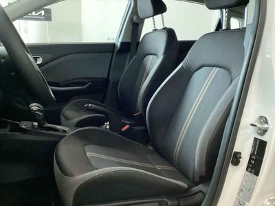 2027 Kia K3 5p EX L4/1.6 Aut