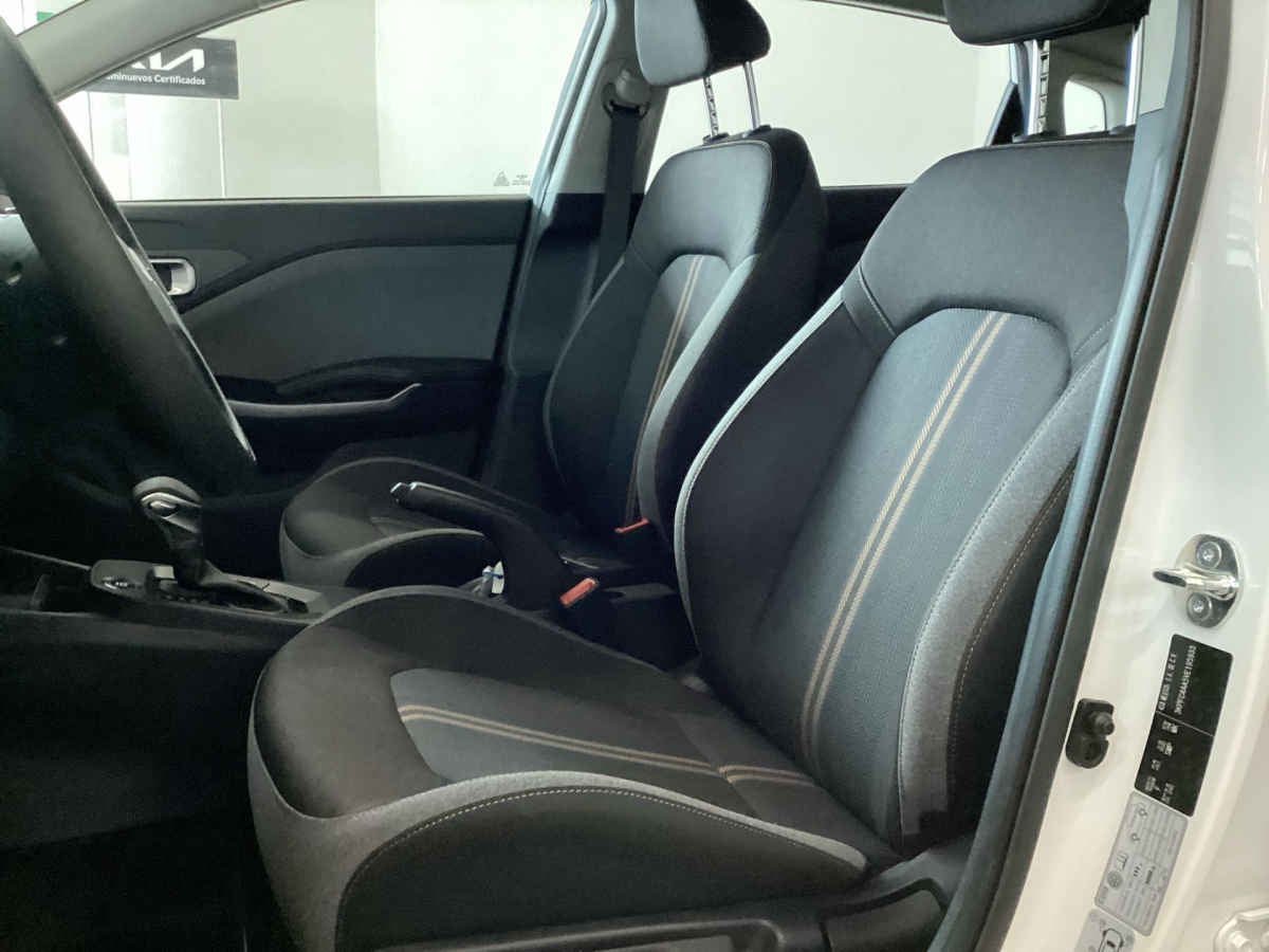 2027 Kia K3 5p EX L4/1.6 Aut