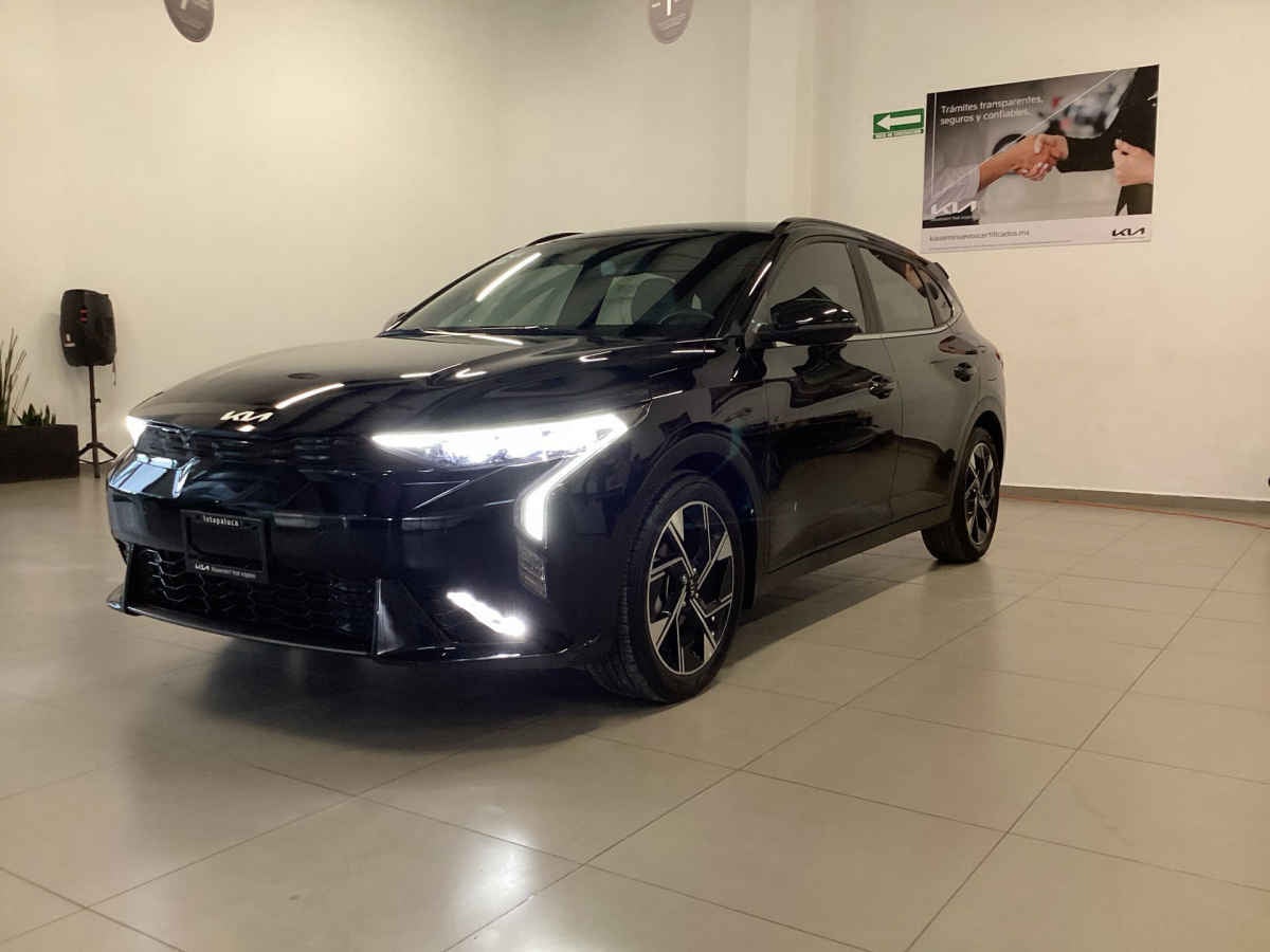 2024 Kia K3 4p GT Line L4/2.0 Aut