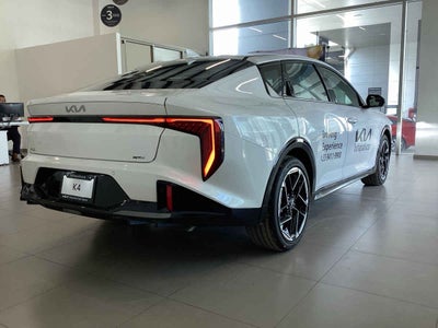 2027 Kia K4 4p GT Line L4/2.0 Aut