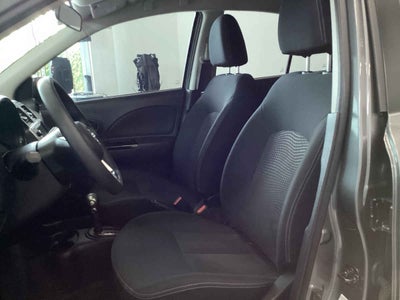 2025 Nissan March 5p Advance L4/1.6 Aut