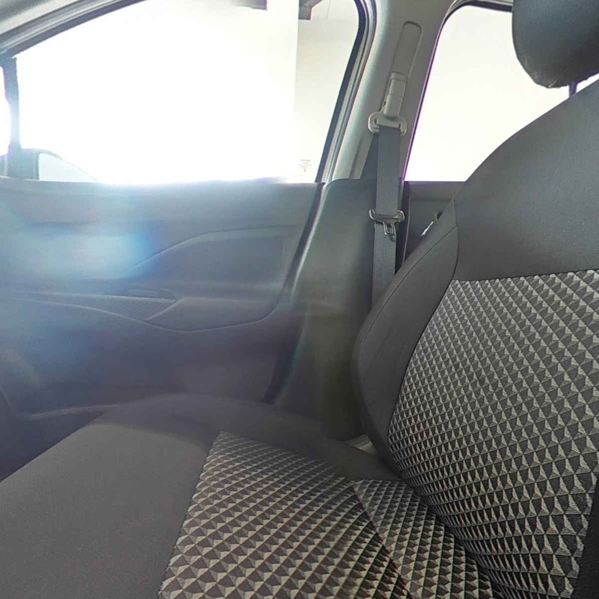 2024 Nissan Versa 4p Sense L4/1.6 Man