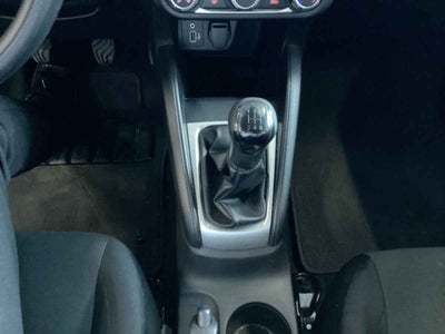 2024 Nissan Versa 4p Sense L4/1.6 Man