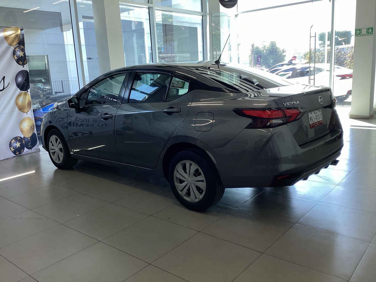 2020 Nissan Versa 4p Sense L4/1.6 Man