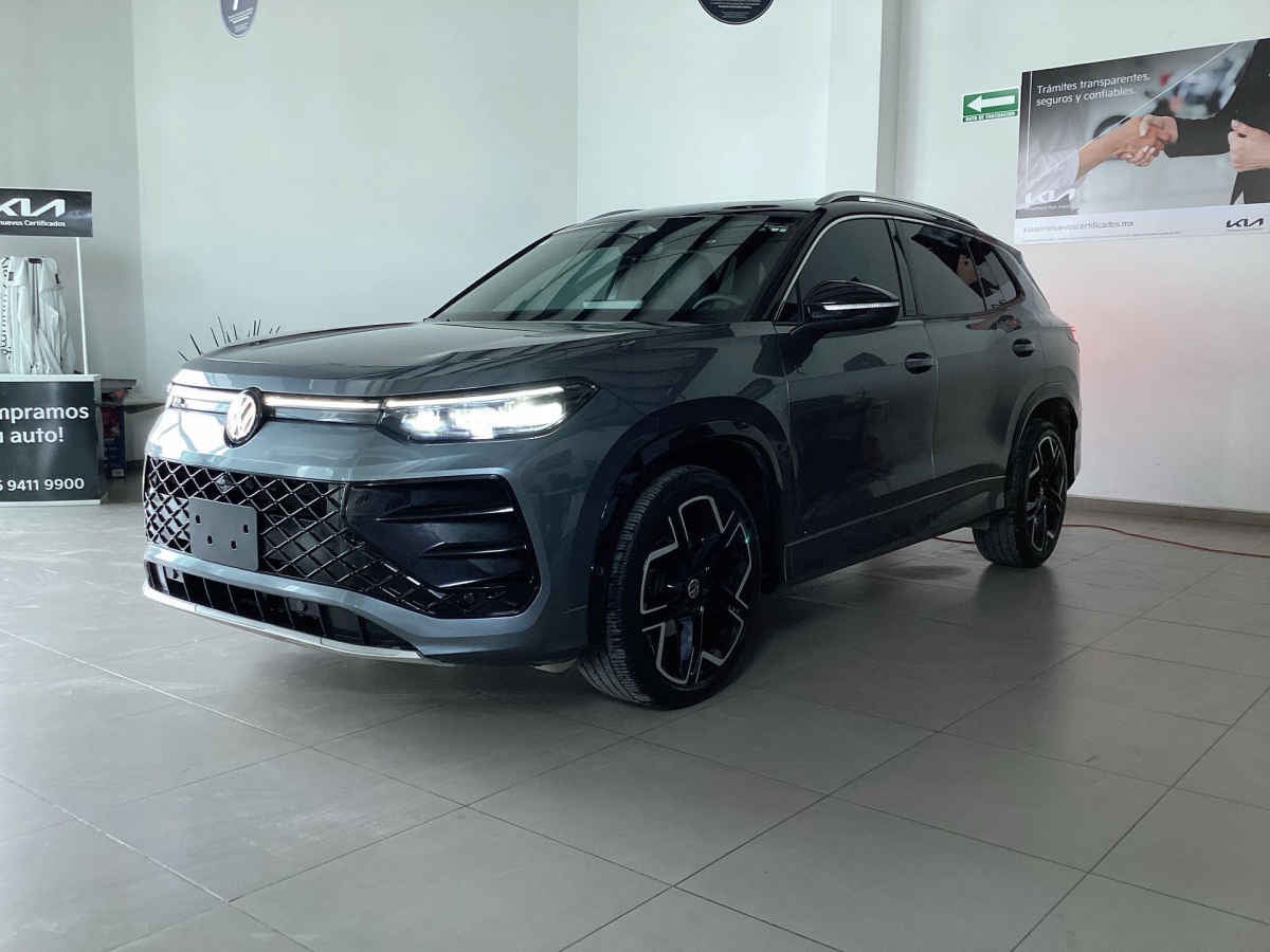 2025 Volkswagen Tiguan 5p R-Line L4/1.4/T Aut