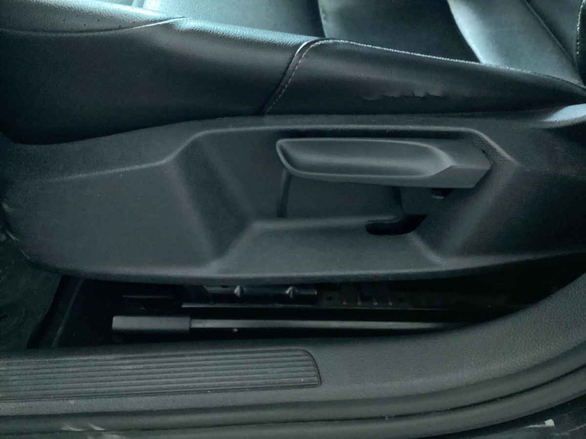 2019 Volkswagen Golf 5p Comfortline L4/1.4/T Aut