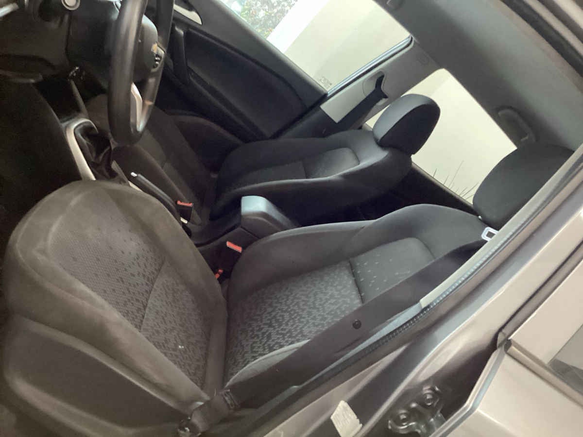 2023 Chevrolet Tracker 5p LS L3/1.2/T Man (A)