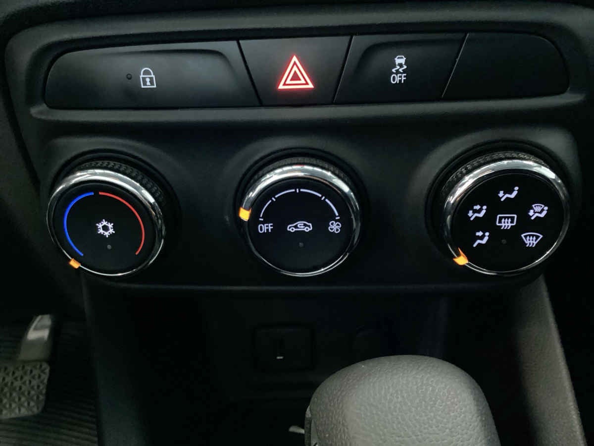 2025 Chevrolet Tracker 5p LT L3/1.2/T Aut