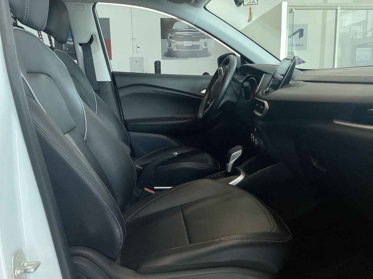 2025 Chevrolet Tracker 5p LT L3/1.2/T Aut