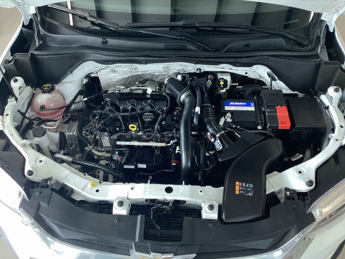 2025 Chevrolet Tracker 5p LT L3/1.2/T Aut