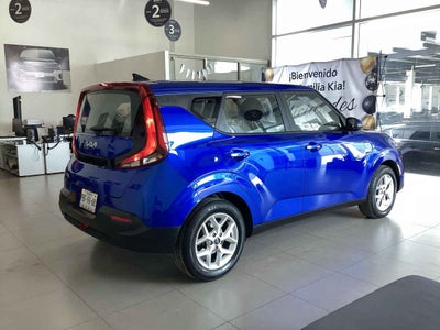 2022 Kia Soul 5p LX 1.6 L 121 HP TM6 A/AC RA-16"
