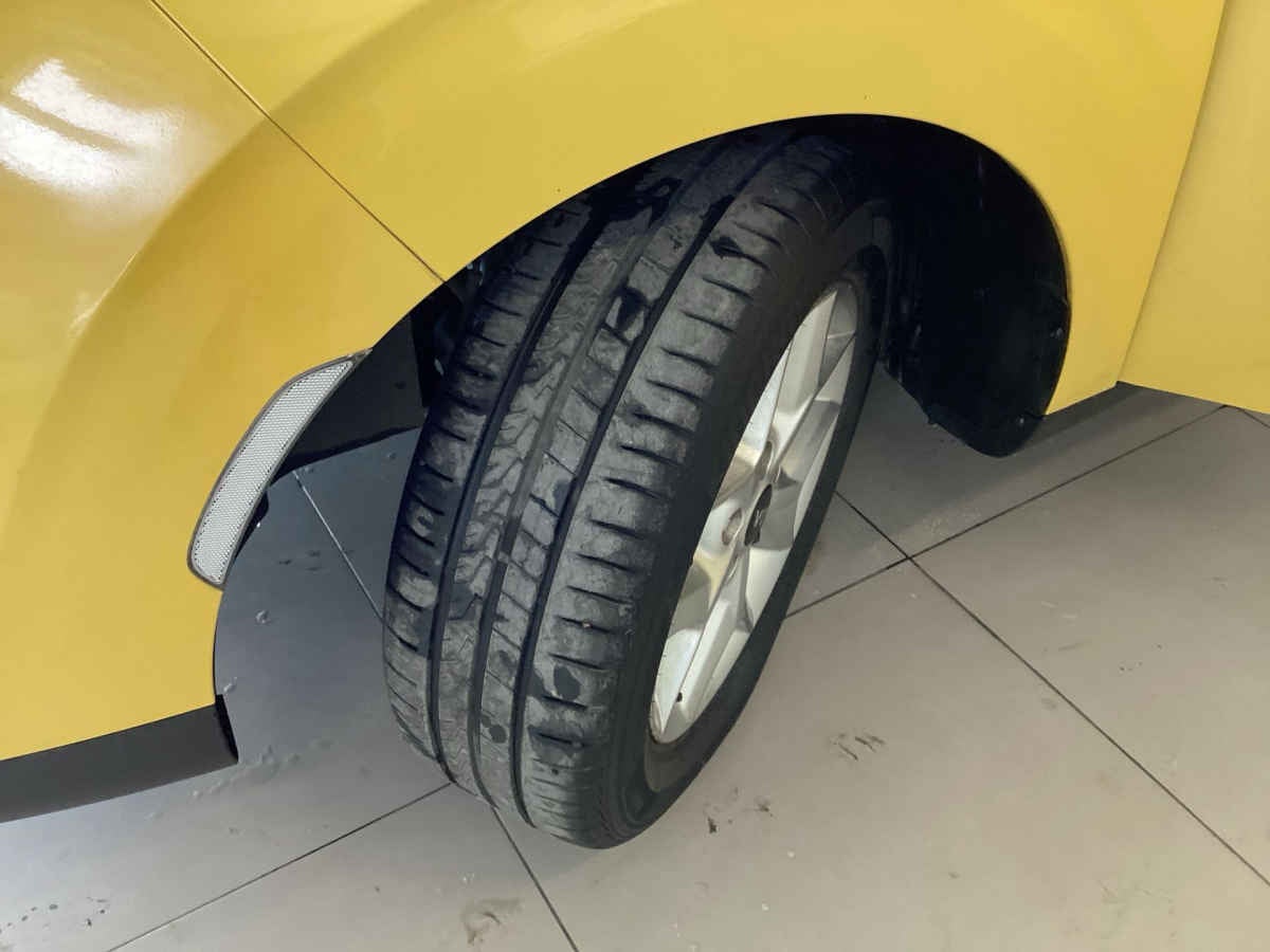 2020 Kia Soul 5p LX 1.6l 121 HP TM6 RA-16"