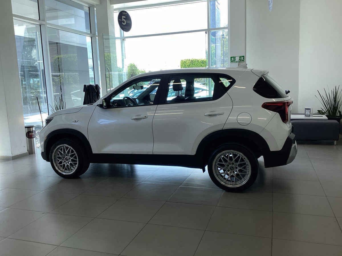 2024 Kia Sonet 5p LX L4/1.5 Man