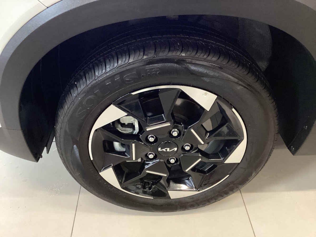 2027 Kia Sonet 5p SX L4/1.5 Aut