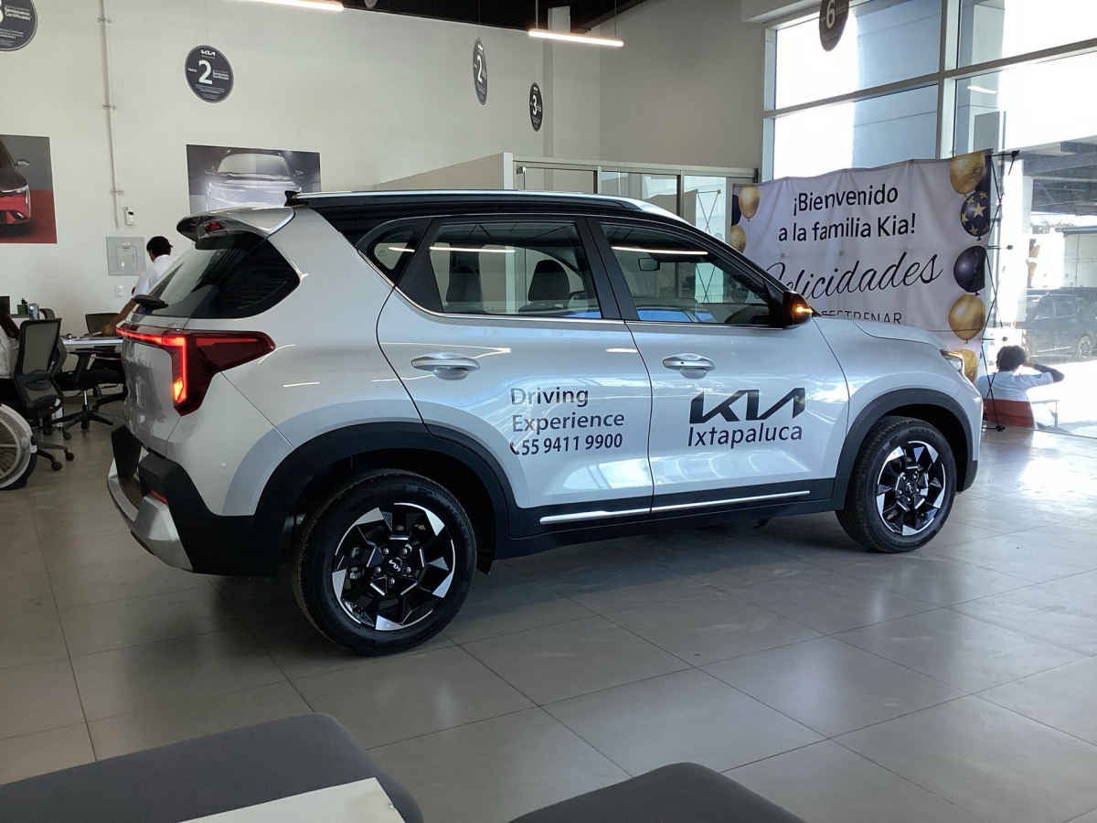 2027 Kia Sonet 5p SX L4/1.5 Aut