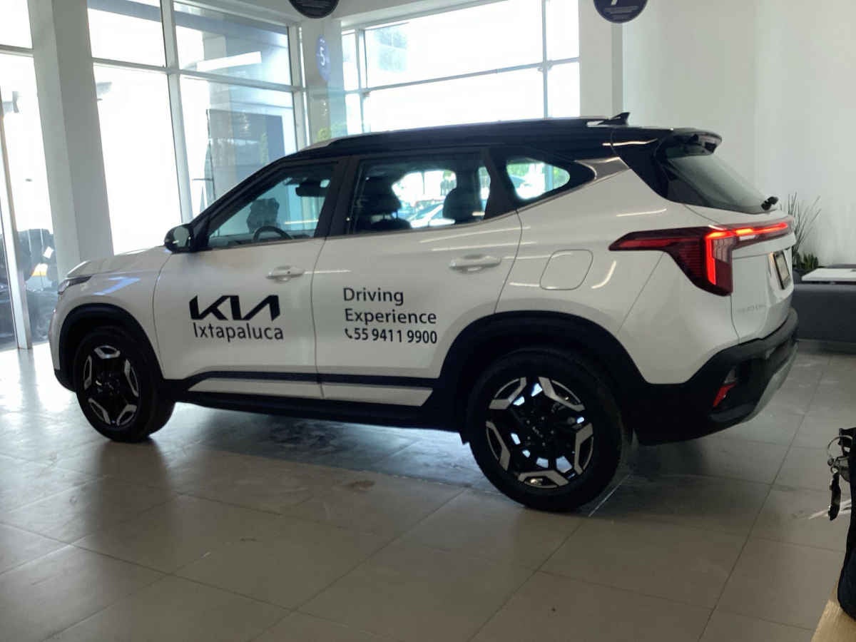 2026 Kia SELTOS 5p SXL L4/1.4/T Aut