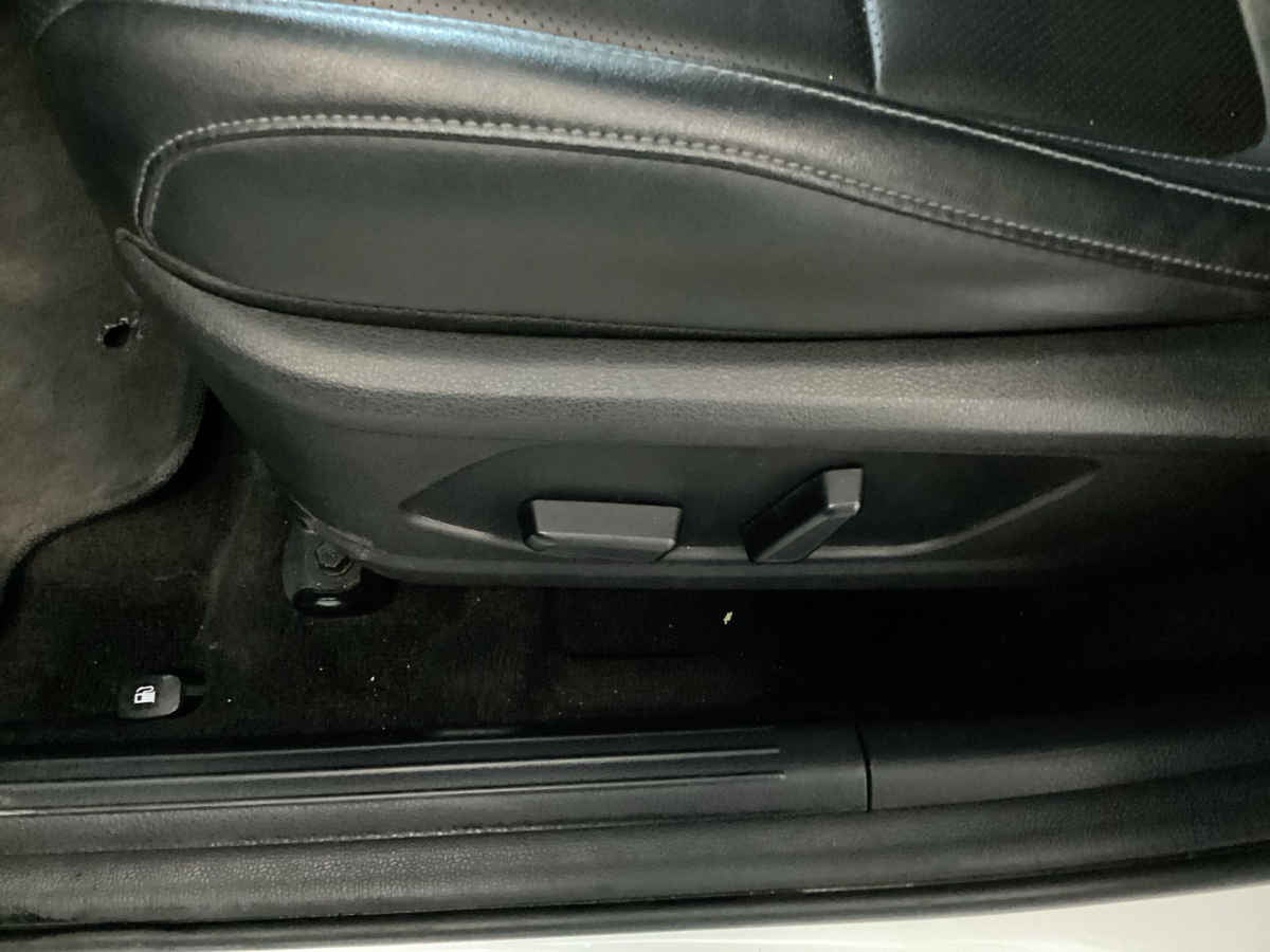 2024 Kia SELTOS 5p SXL L4/1.4/T Aut