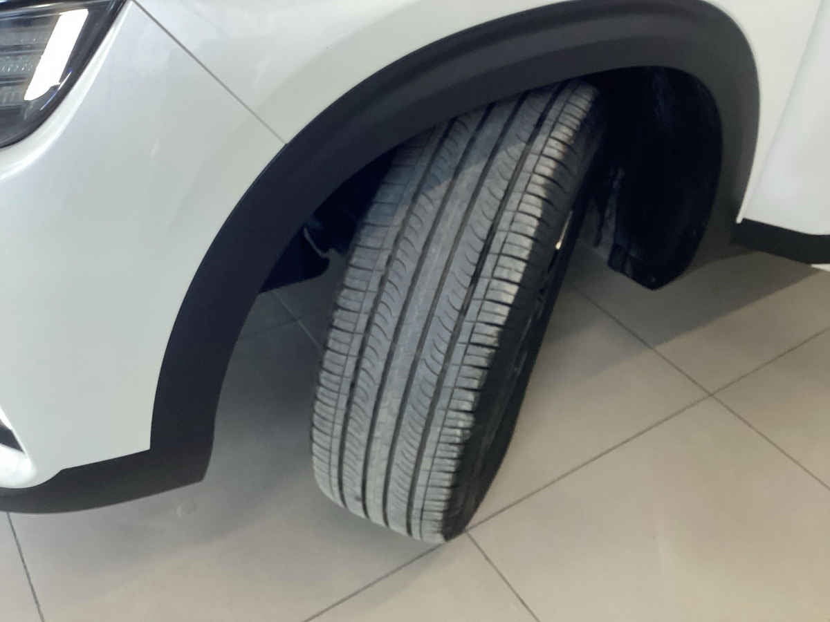 2024 Kia SELTOS 5p SXL L4/1.4/T Aut