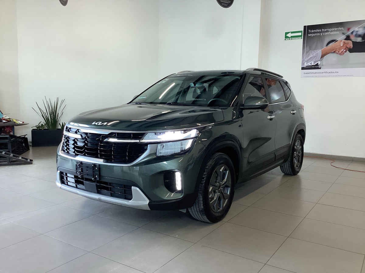 2025 Kia SELTOS 5p SX L4/1.5 Aut