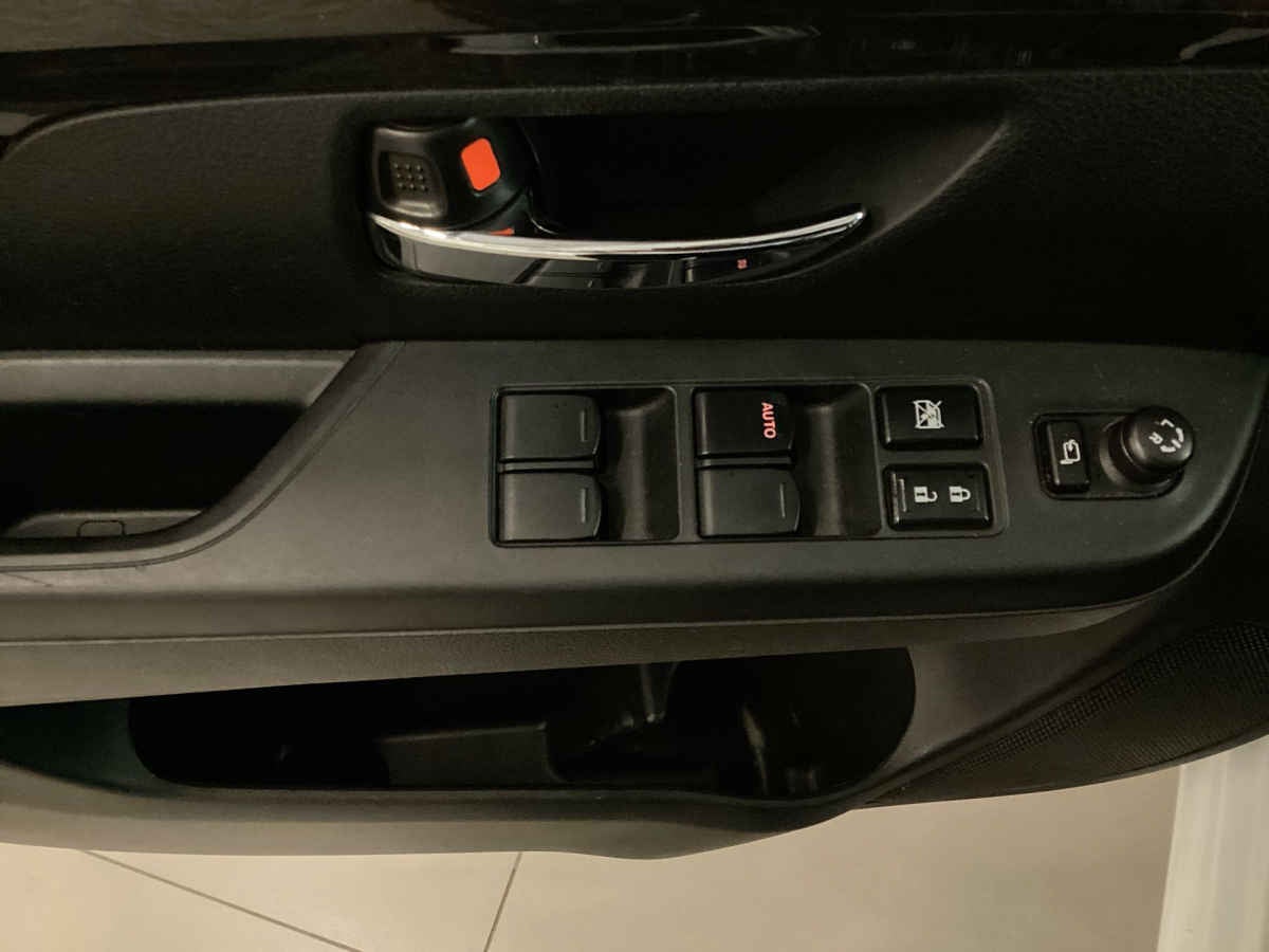 2024 Suzuki Ertiga 5p Boostergreen GLX HEV L4/1.5 Aut.