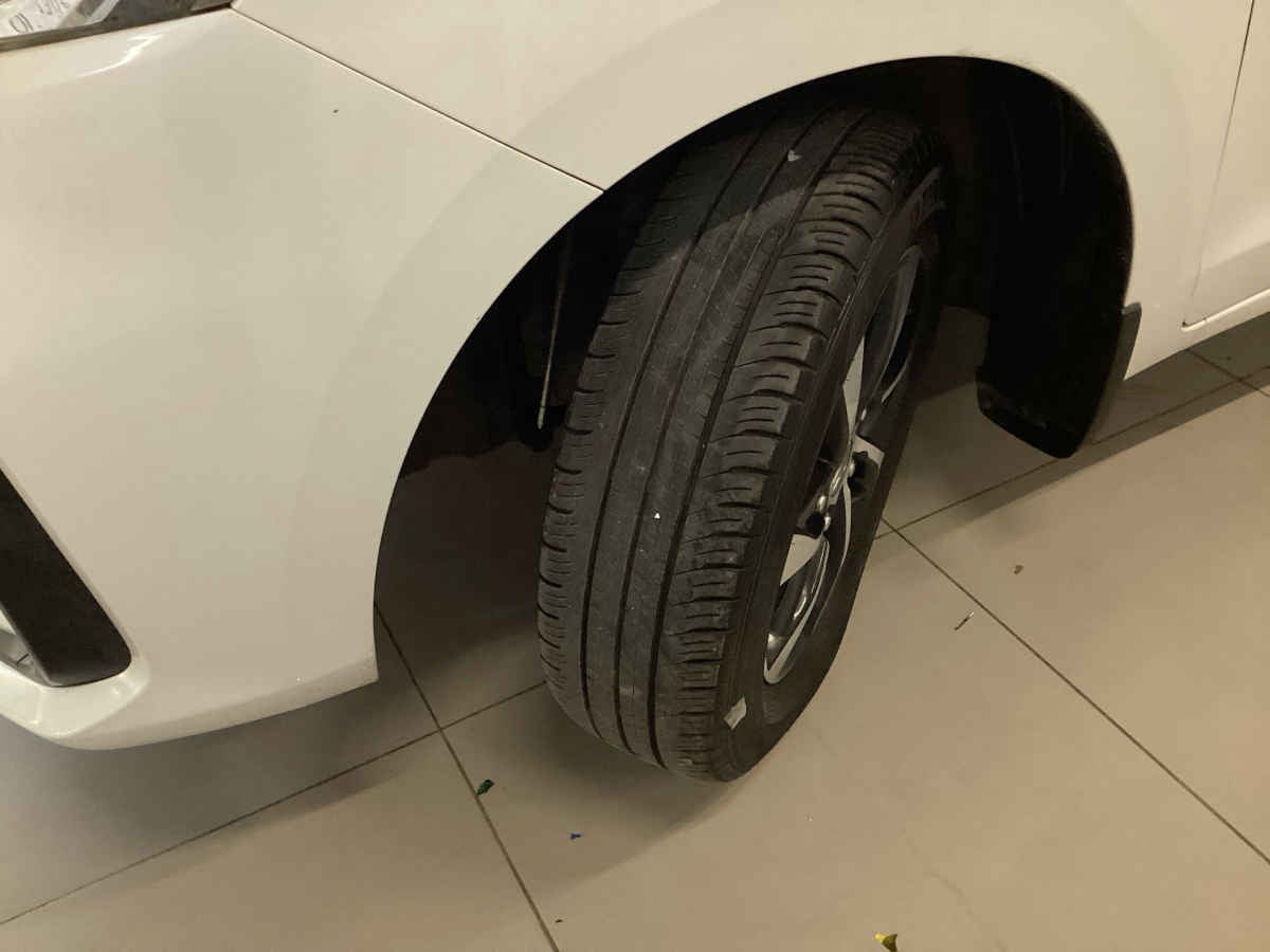 2024 Suzuki Ertiga 5p Boostergreen GLX HEV L4/1.5 Aut.