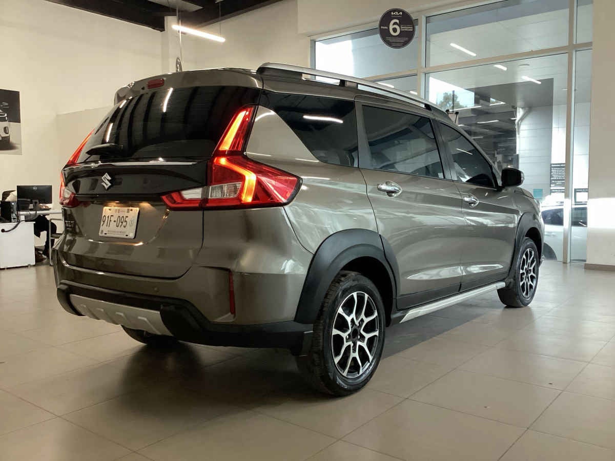 2024 Suzuki Ertiga 5p XL7 L4/1.5 Aut