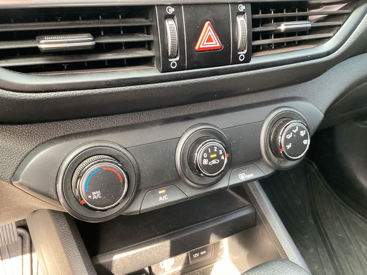 2023 Kia Forte 2.0 Lx Sedan At