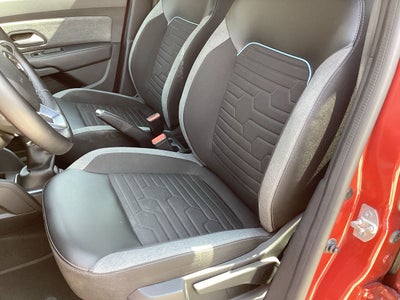 2023 Renault Duster 1.3 Iconic At