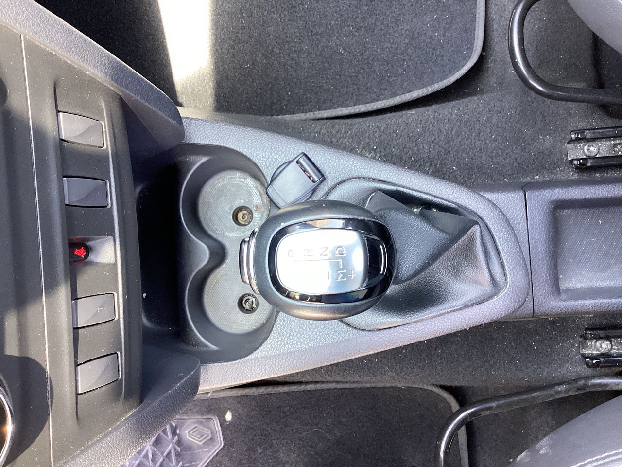 2024 Renault Logan 1.6 Intens At