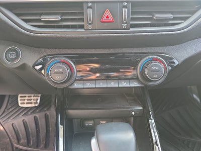 2022 Kia Forte 2.0 GT Line 4p At