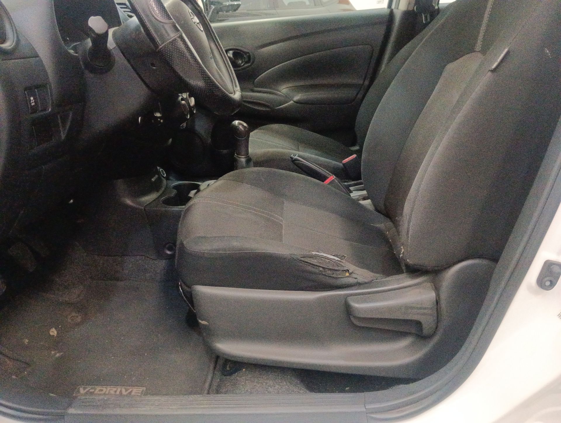 2023 Nissan V-Drive 1.6 A/C Mt