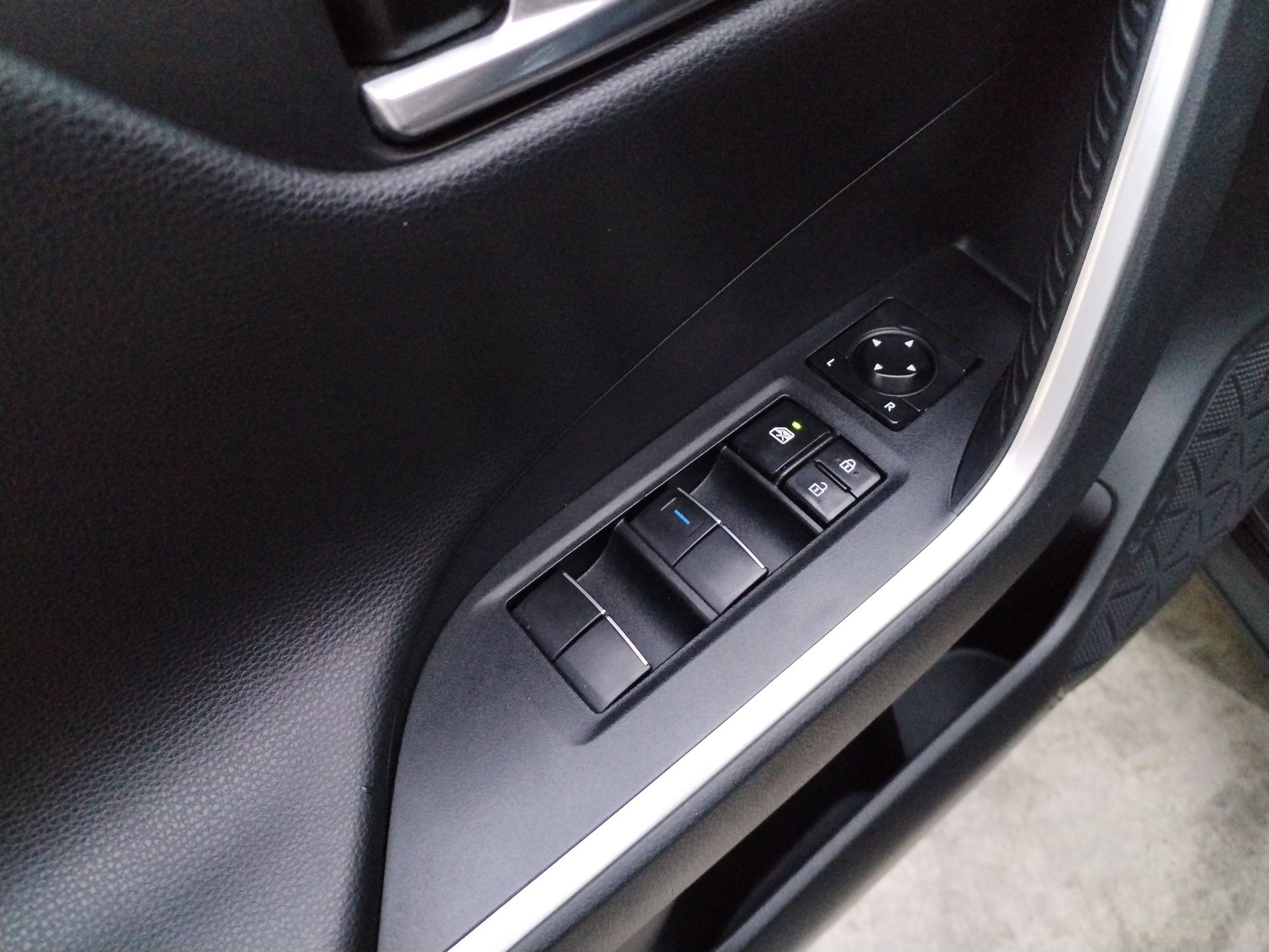 2021 Toyota RAV4 2.5 Limited Hybrid At