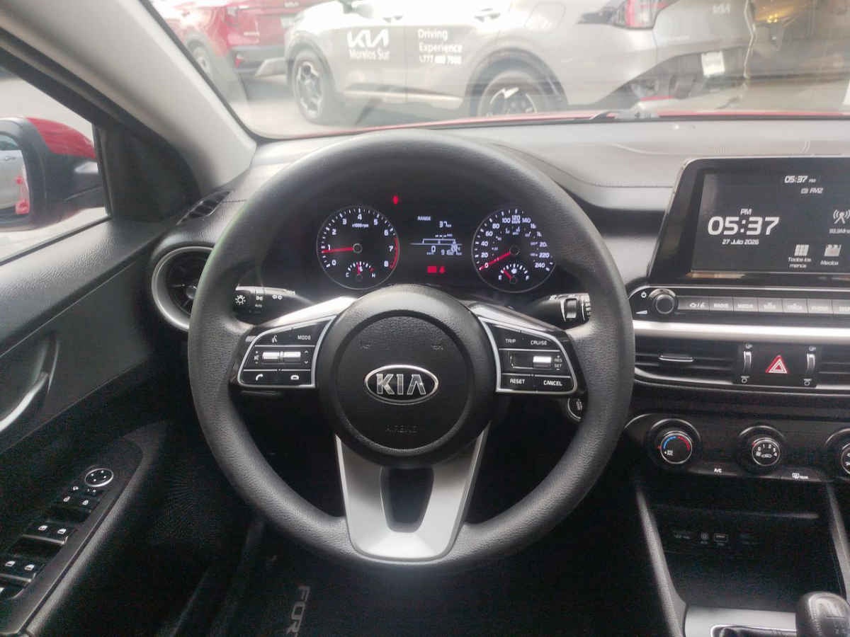 2021 Kia FORTE SEDAN 4p LX L4/2.0 Man