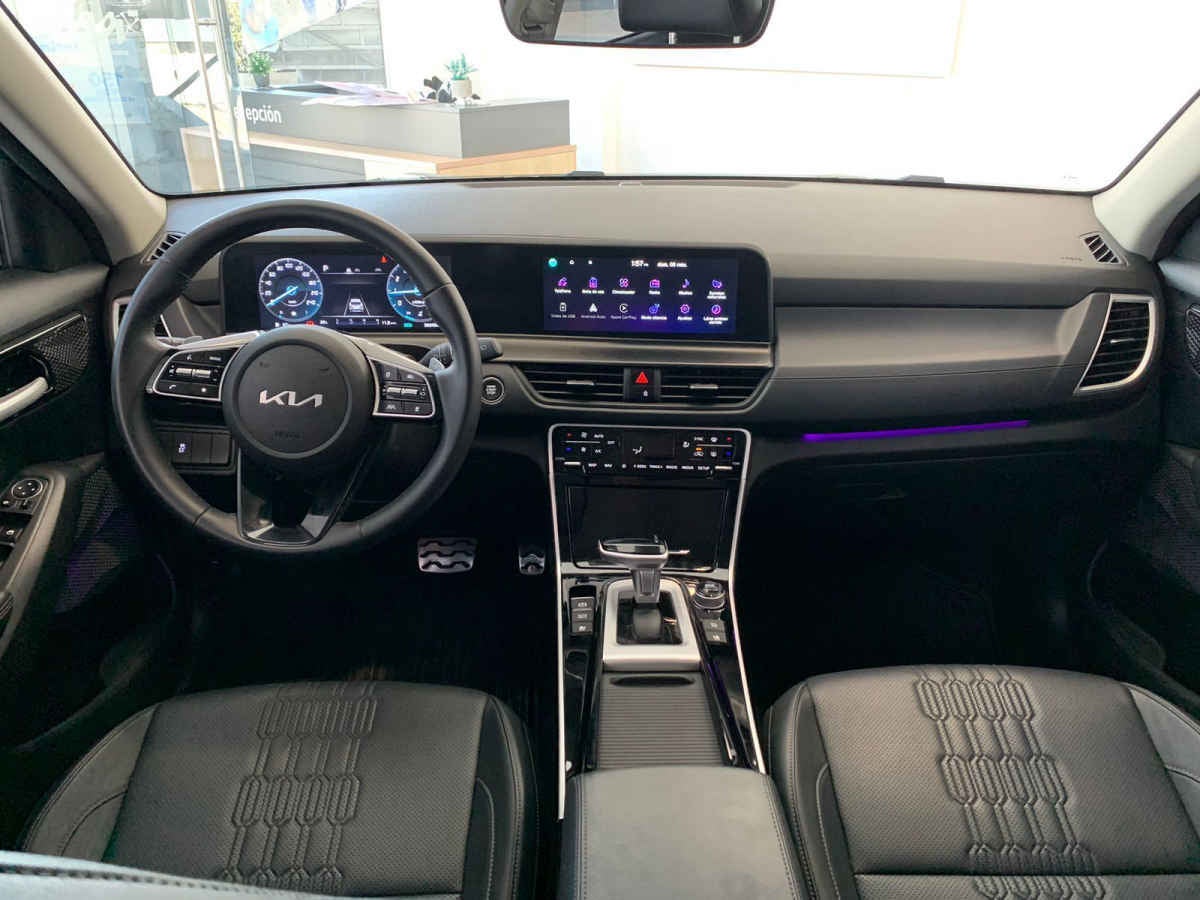 2024 Kia SELTOS 5p SXL L4/1.4/T Aut