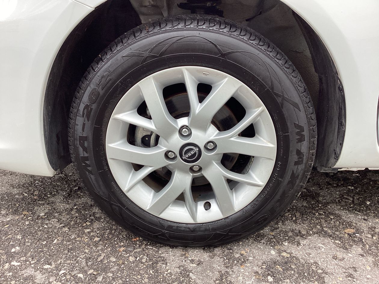 2025 Nissan V-Drive 1.6 A/C Mt