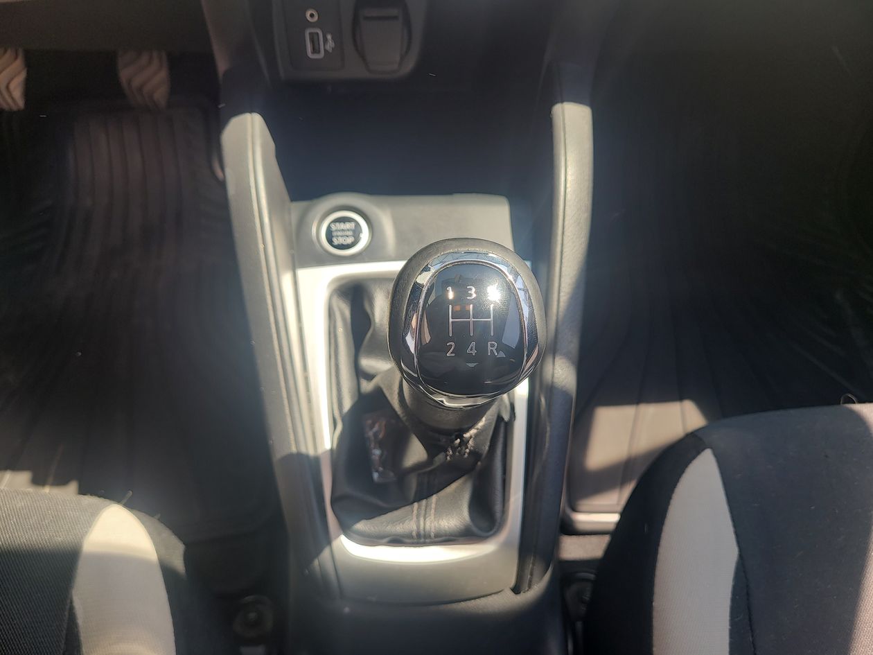 2021 Nissan Versa 1.6 Advance Mt