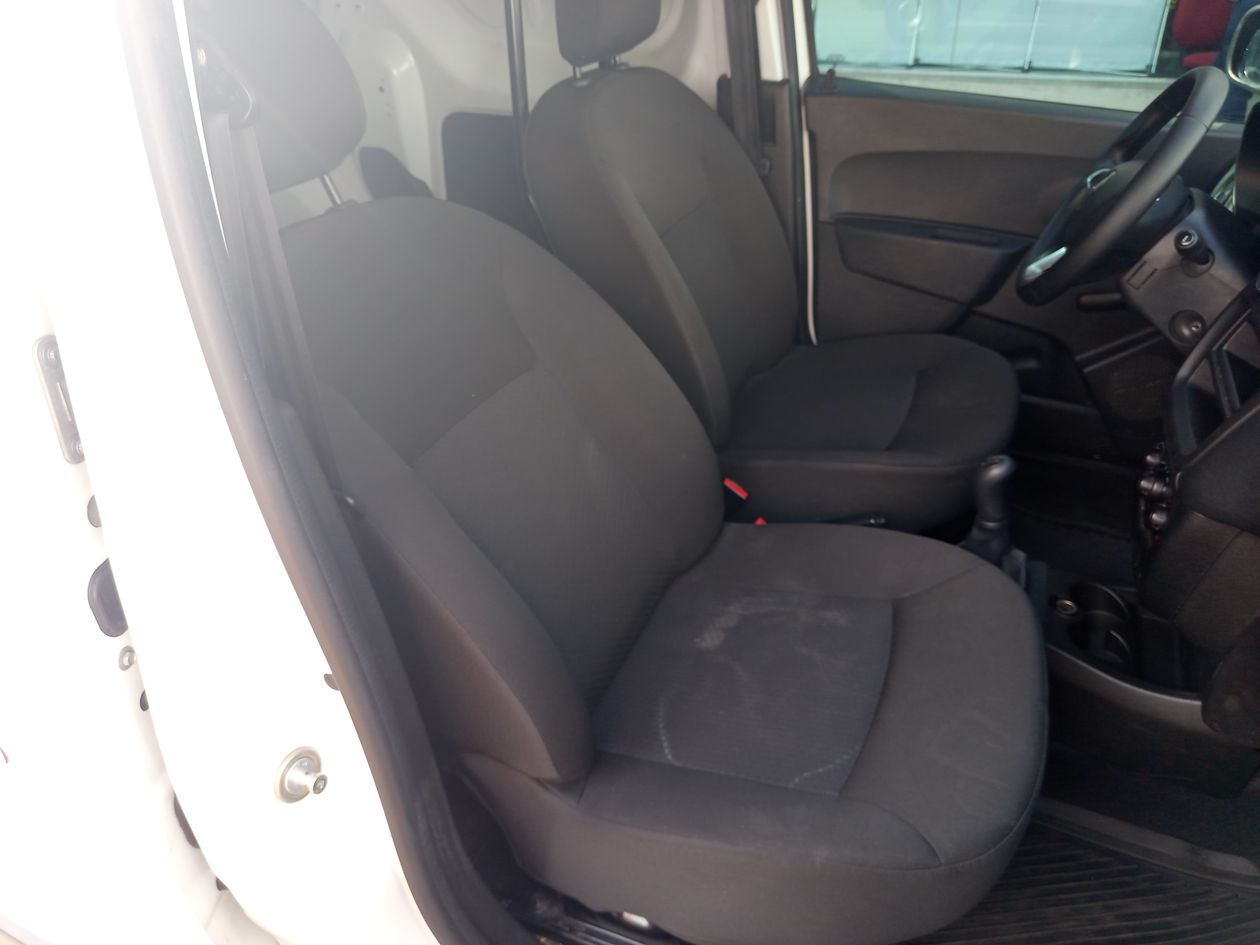 2024 Renault Kangoo 1.6 intens Mt